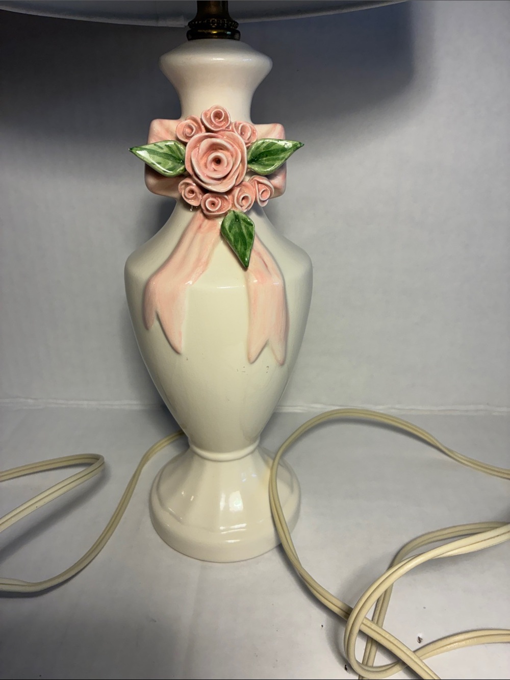 Ceramic Pink Rose Accent Table Lamp - - Picture 3 of 5